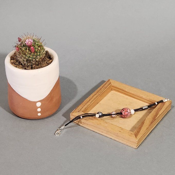 Bracelet artisanal fantaisie perle céramique  tons rouge corail