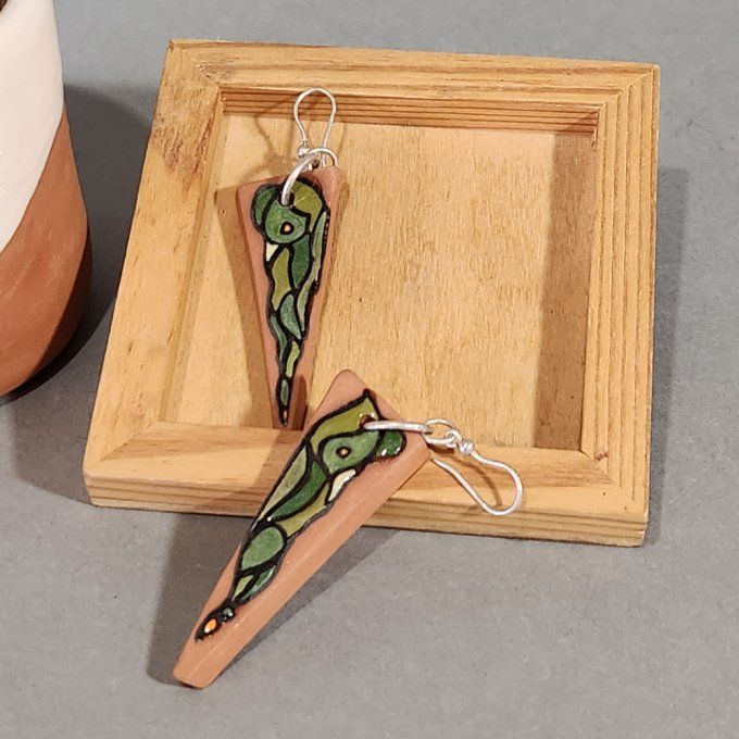 Boucles d'oreilles artisanales fantaisie en céramique. 