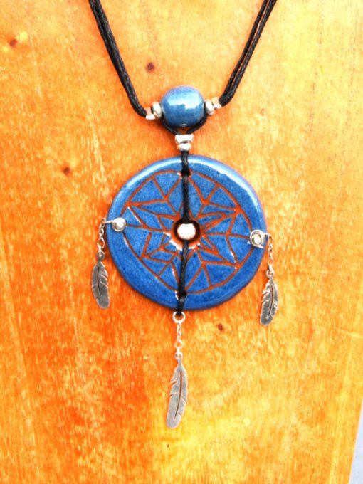 Collier attrape-rêve réglable artisanal avec perles céramique bleu 