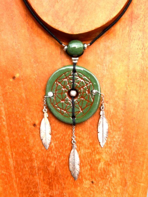 Collier attrape-rêve réglable artisanal avec perles céramique vert